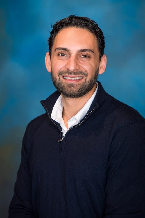  Zaid OmarStaff Image