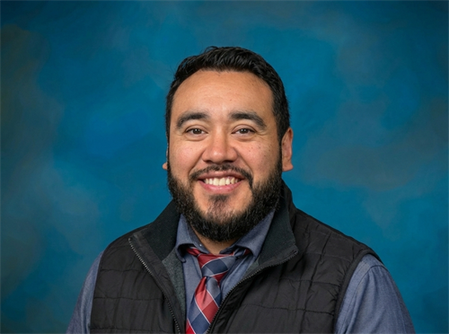 Steven RivasStaff Image